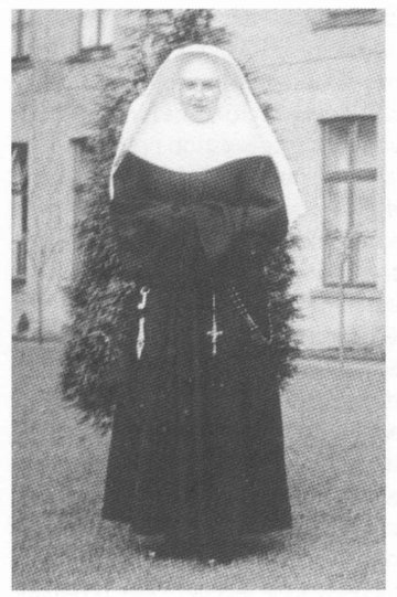 Anni Lammers - Schwester M. Bernadette